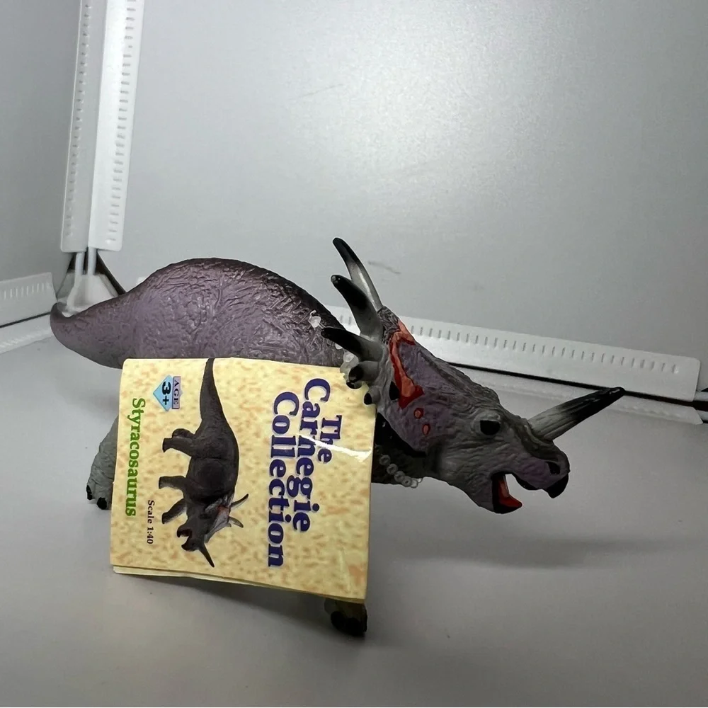 Carnegie Collection Safari Dinosaur "Styracosaurus" New - Picture 4 of 5